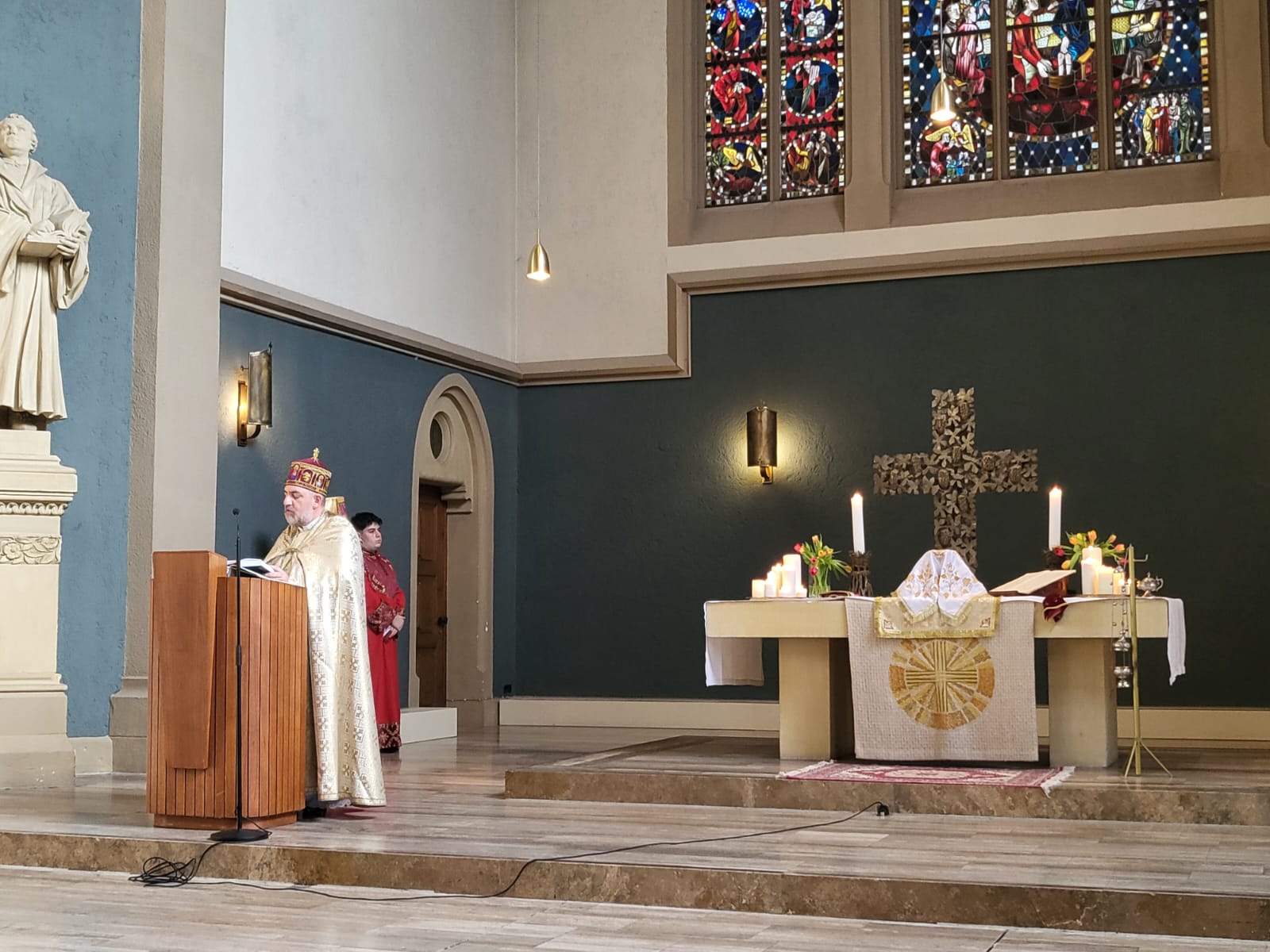 Feier der Osternachtsliturgie in Stuttgart5