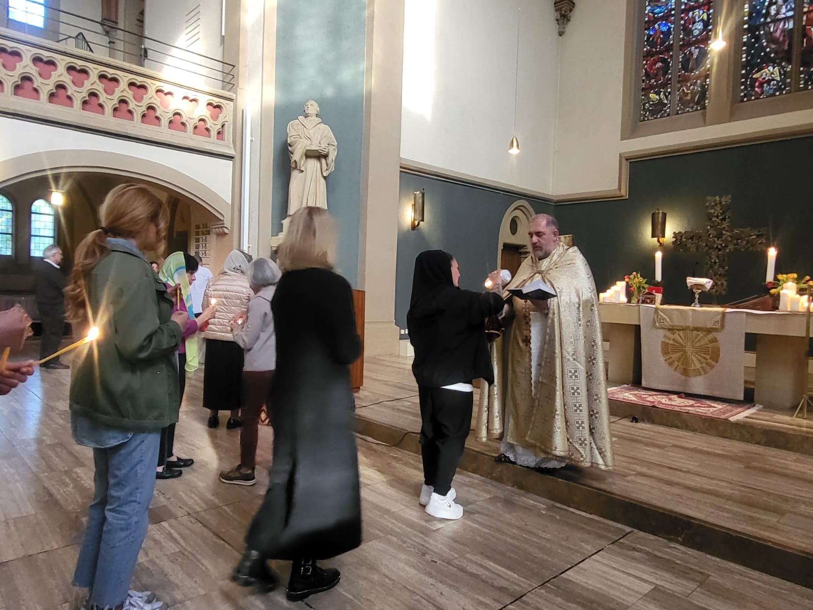 Feier der Osternachtsliturgie in Stuttgart1